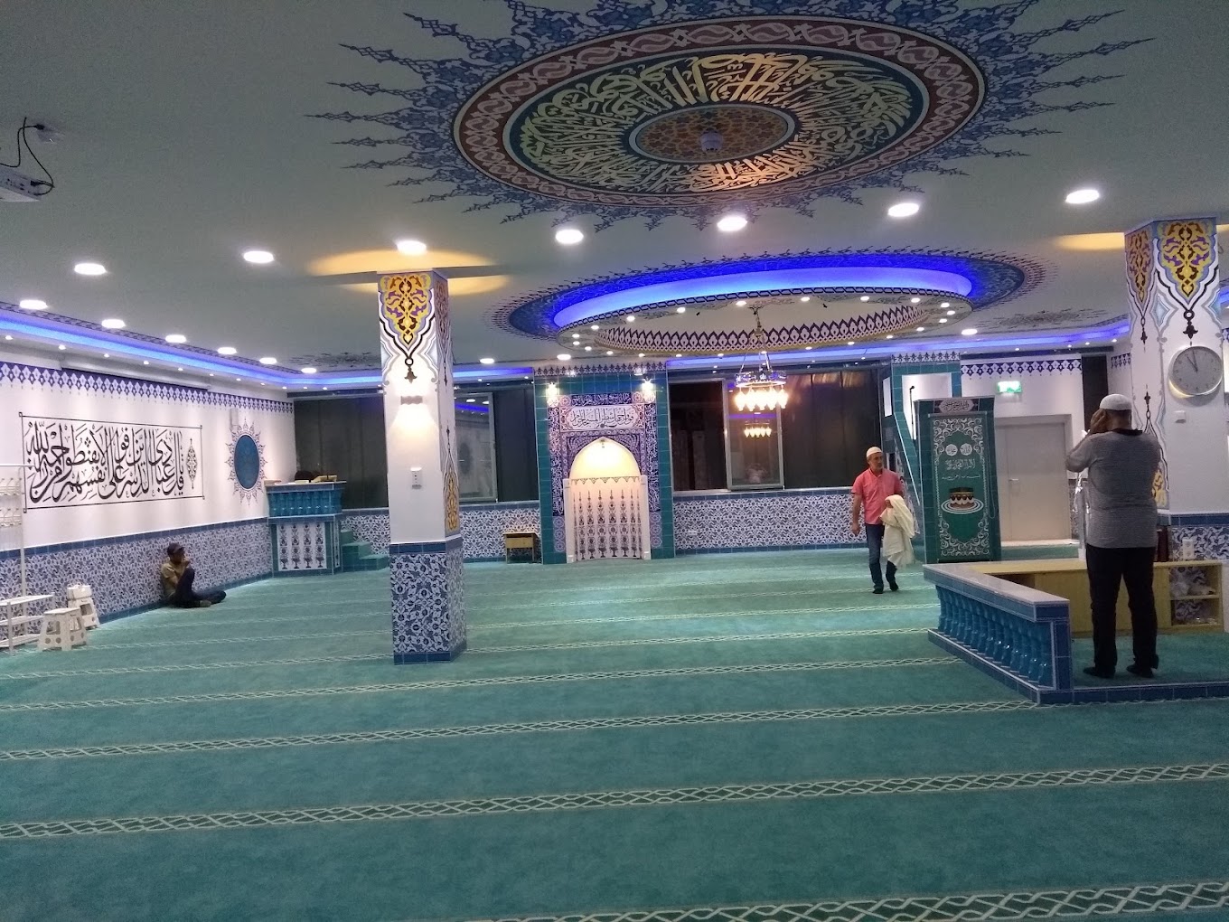 DITIB Ulu Camii - Namaz salonu